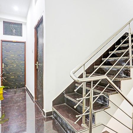 ורנאסי Hotel O The Maruti Paying Guest House מראה חיצוני תמונה