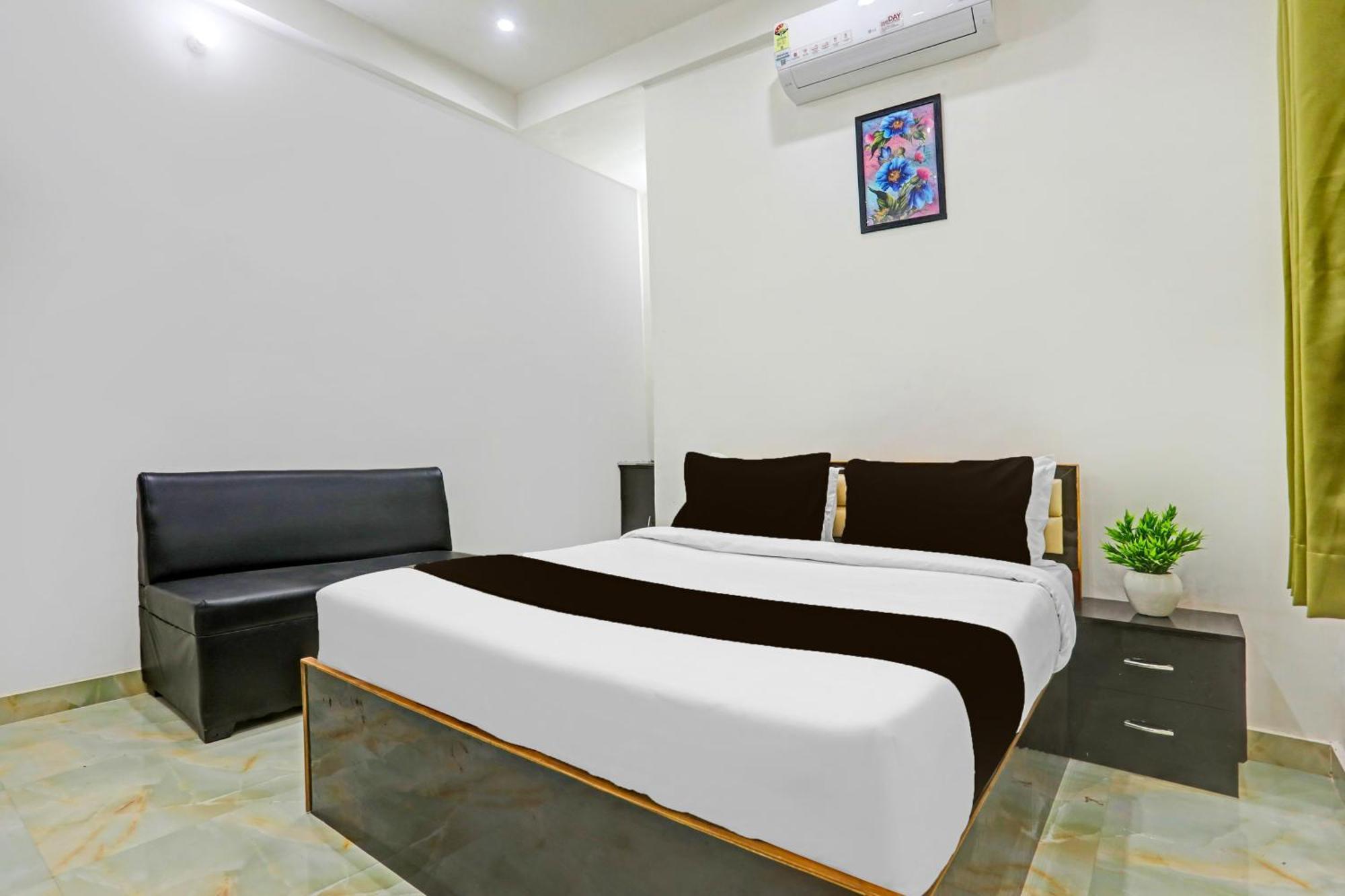 ורנאסי Hotel O The Maruti Paying Guest House מראה חיצוני תמונה