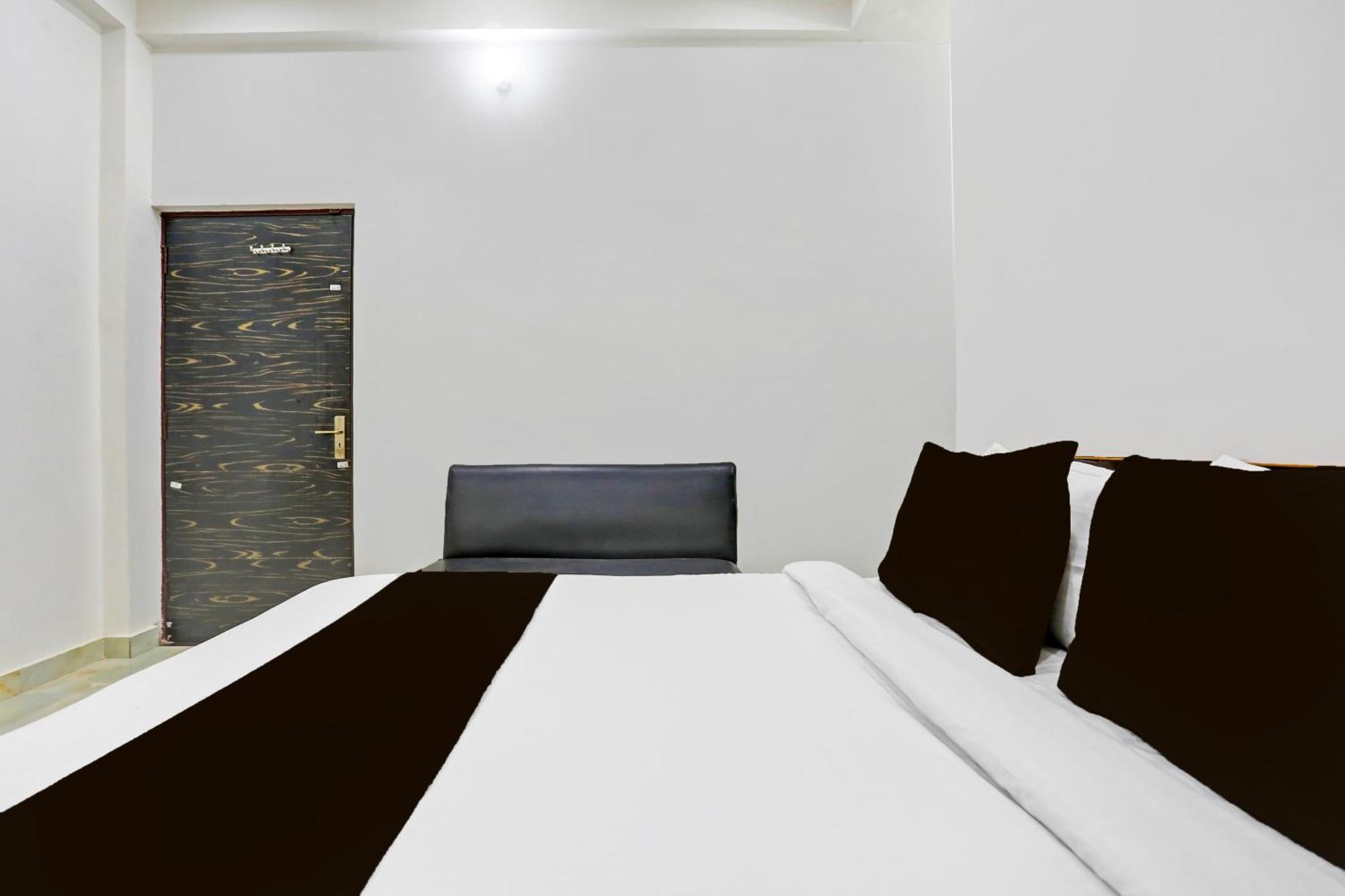 ורנאסי Hotel O The Maruti Paying Guest House מראה חיצוני תמונה
