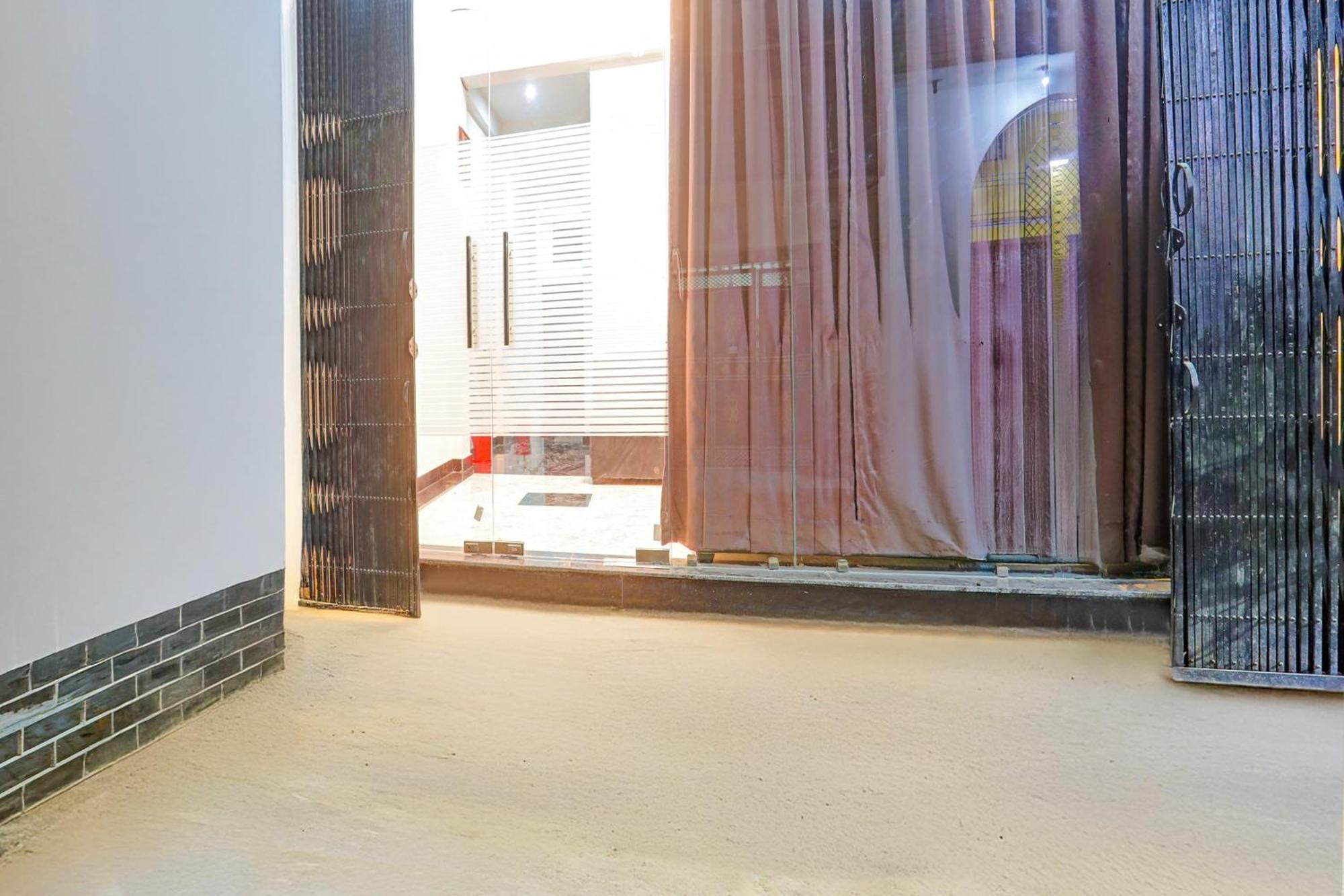 ורנאסי Hotel O The Maruti Paying Guest House מראה חיצוני תמונה